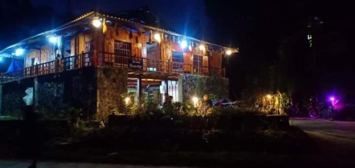 Du Gia Nalien View Homestay Làng Cac Екстериор снимка
